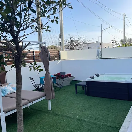 Alpha - Relax E Jacuzzi Holiday home *