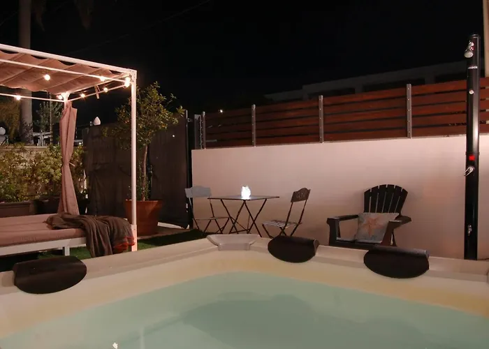 Holiday home Alpha - Relax E Jacuzzi Syracuse