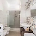 Vakantiehuis Alpha - Relax E Jacuzzi *