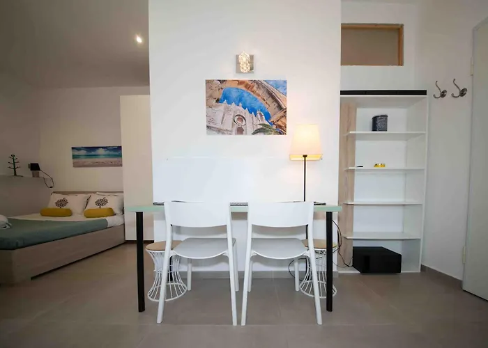 Alpha - Relax E Jacuzzi Сиракузы