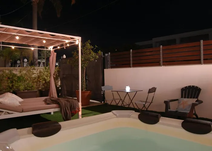 Alpha - Relax E Jacuzzi * Сиракузы